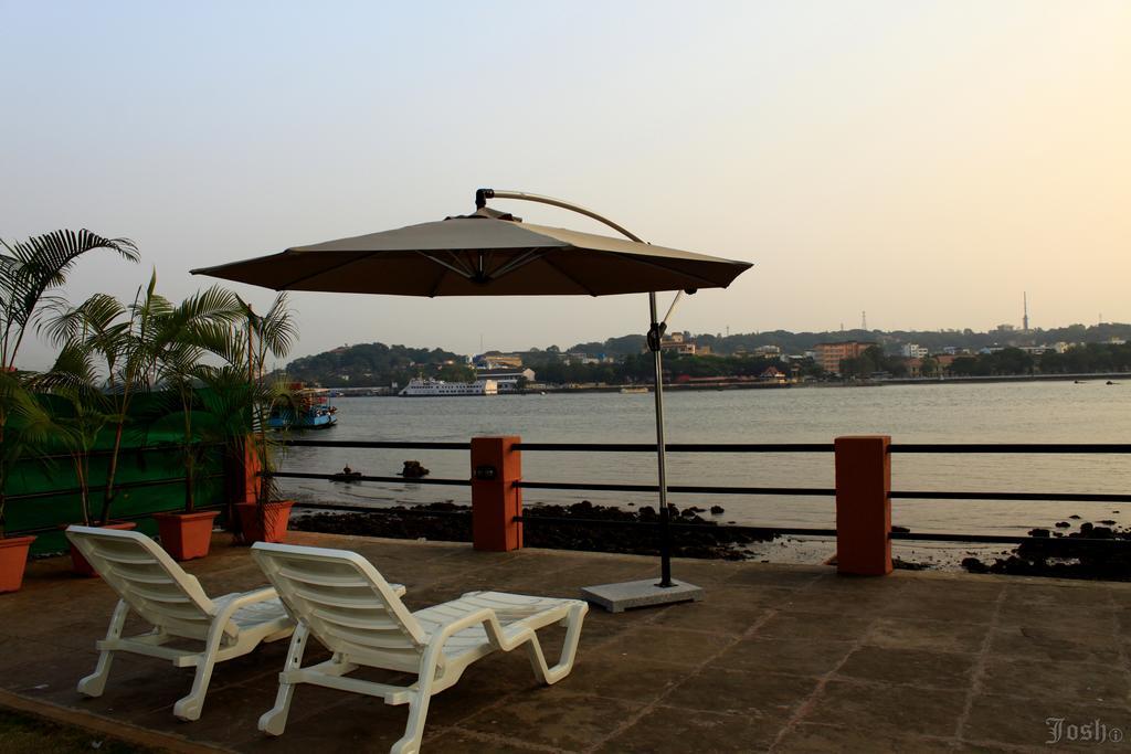 Hotel Cabo Cabana Panaji Exterior foto